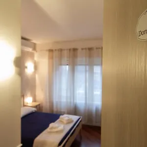 Aurelio Deluxe Guest house